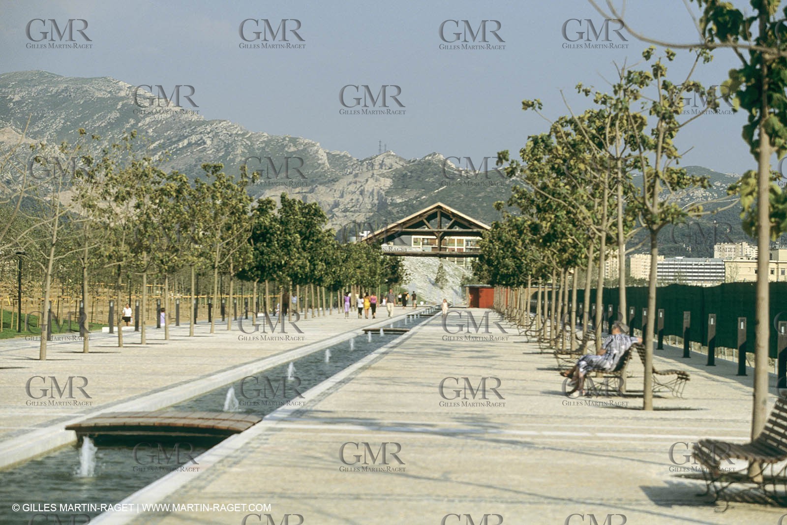 Marseille historical heritage (check keywords for more infos)Jardin du Millénaire