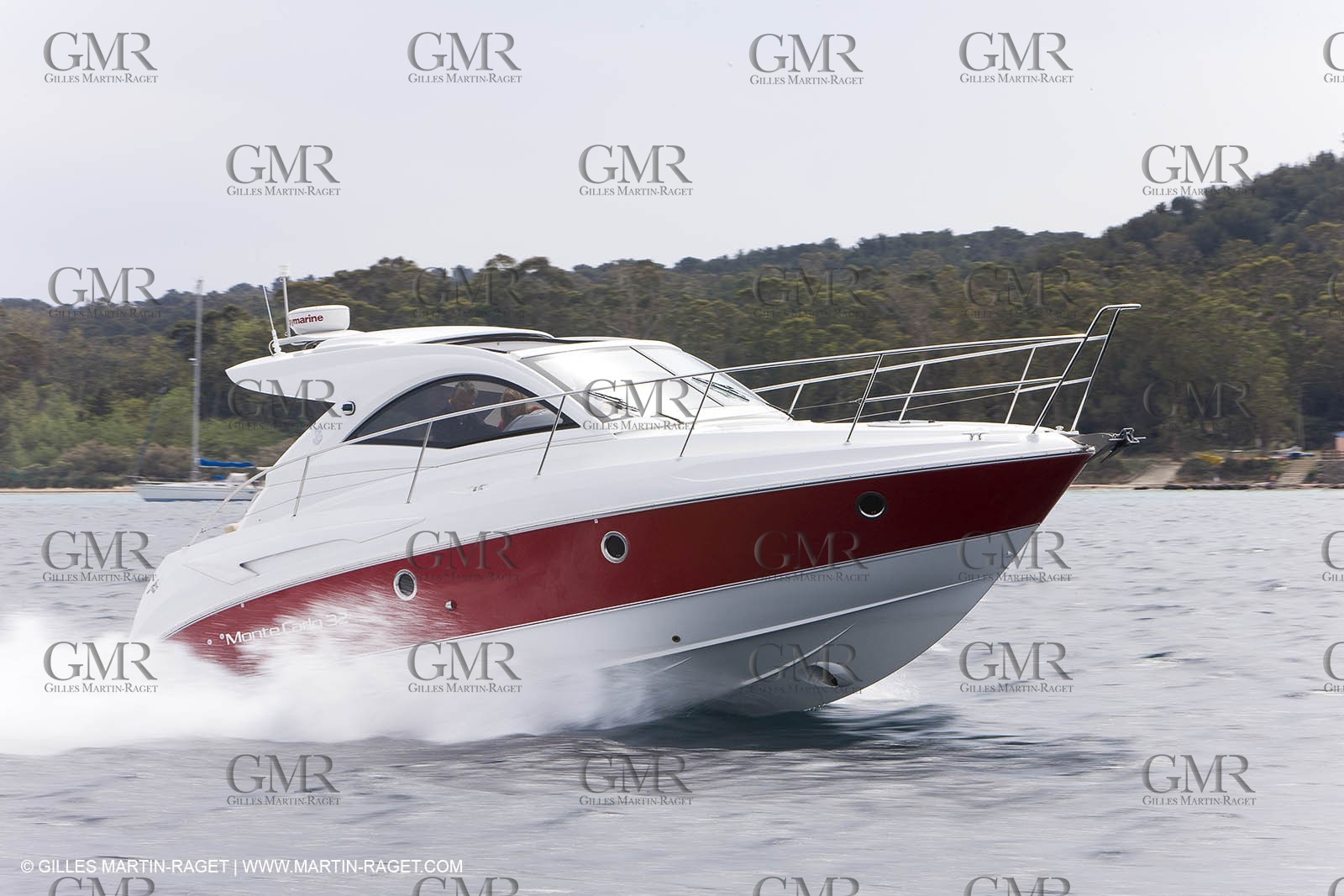 15 04 2008 - Porquerolles (Fra, 83) - Beneteau - Monte Carlo 32