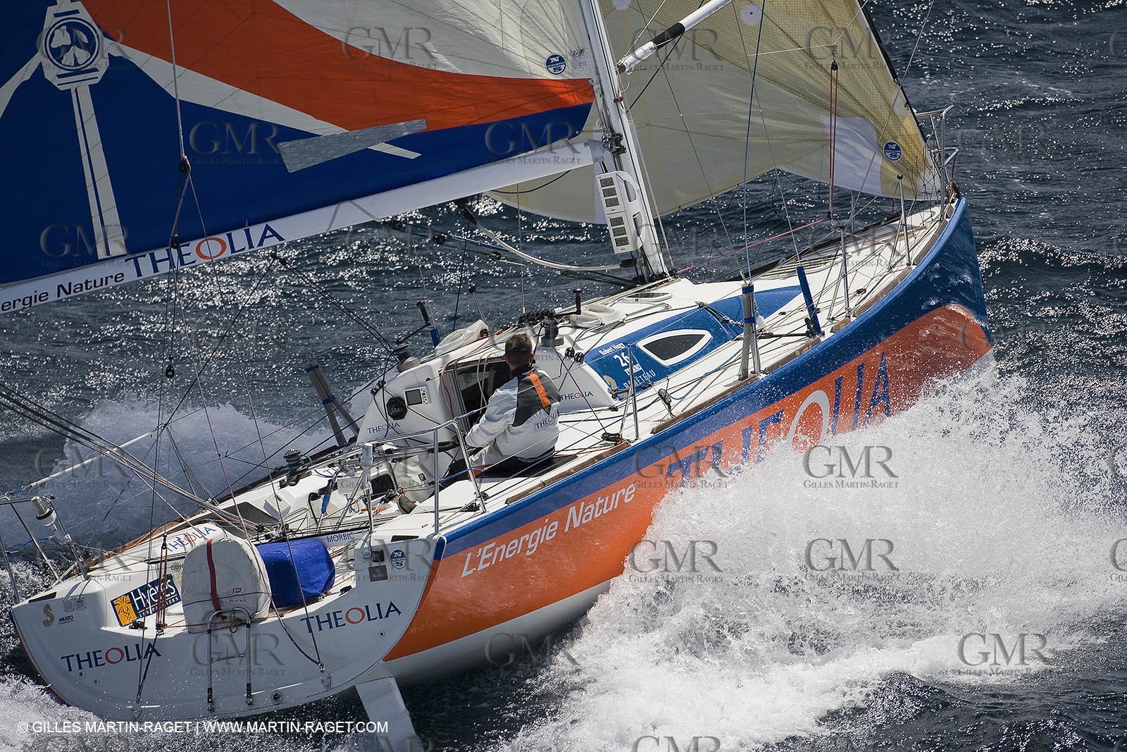 06-26-2007 - FIGARO II - THEOLIA - Skipper : Robert Nagy - Training off Marseille (south France) with strong wind conditions