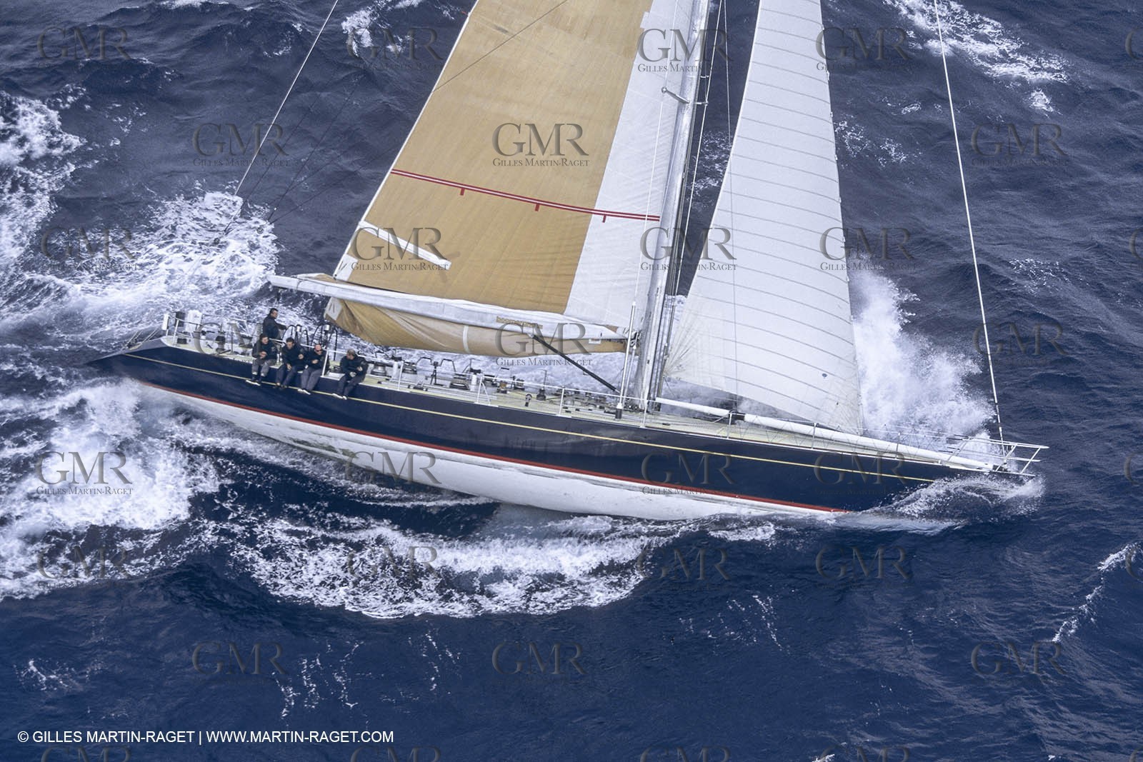 Maxi Monohull