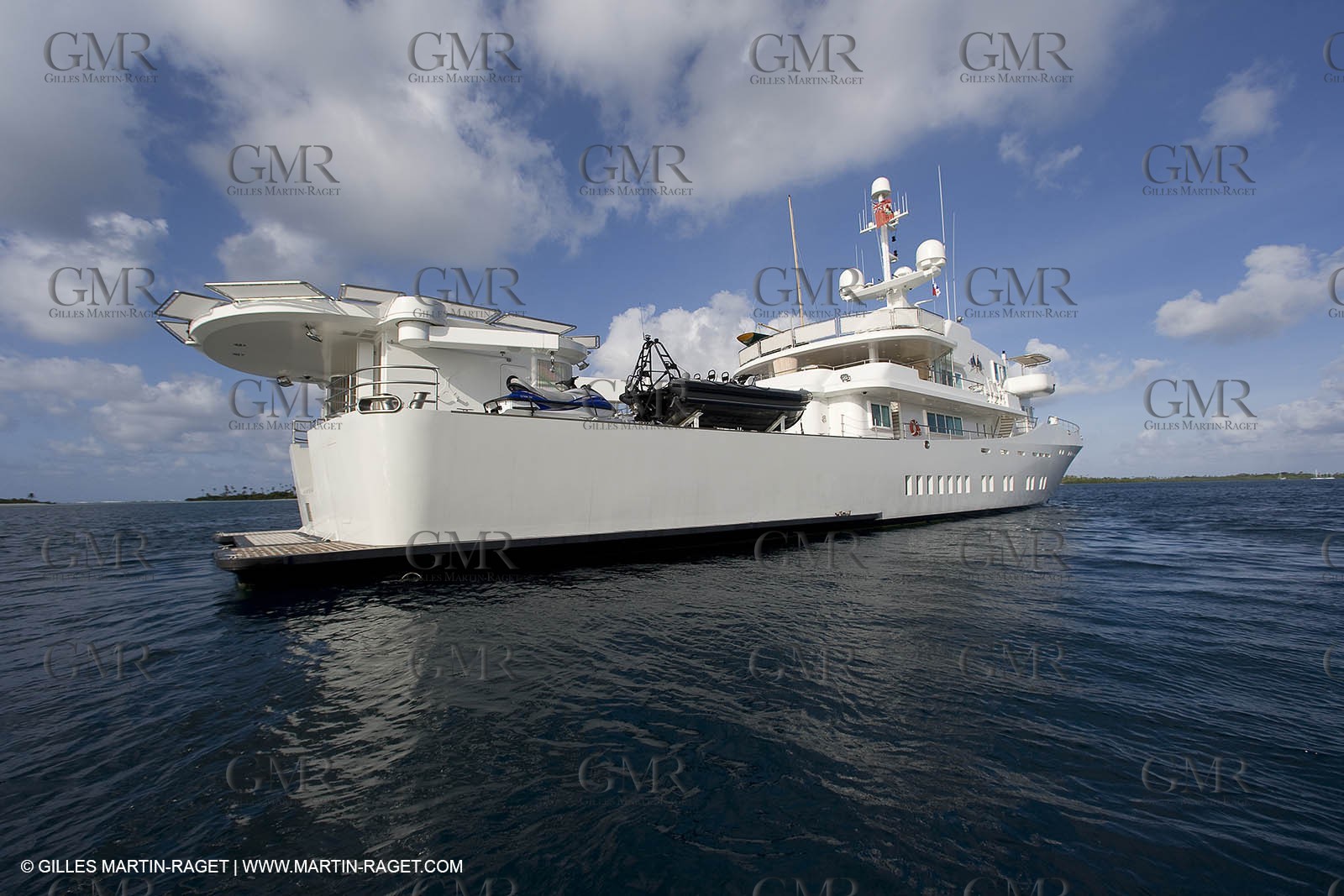 01 02 2008 - San Blas Archipelago (Panama) - Motor Yacht Senses