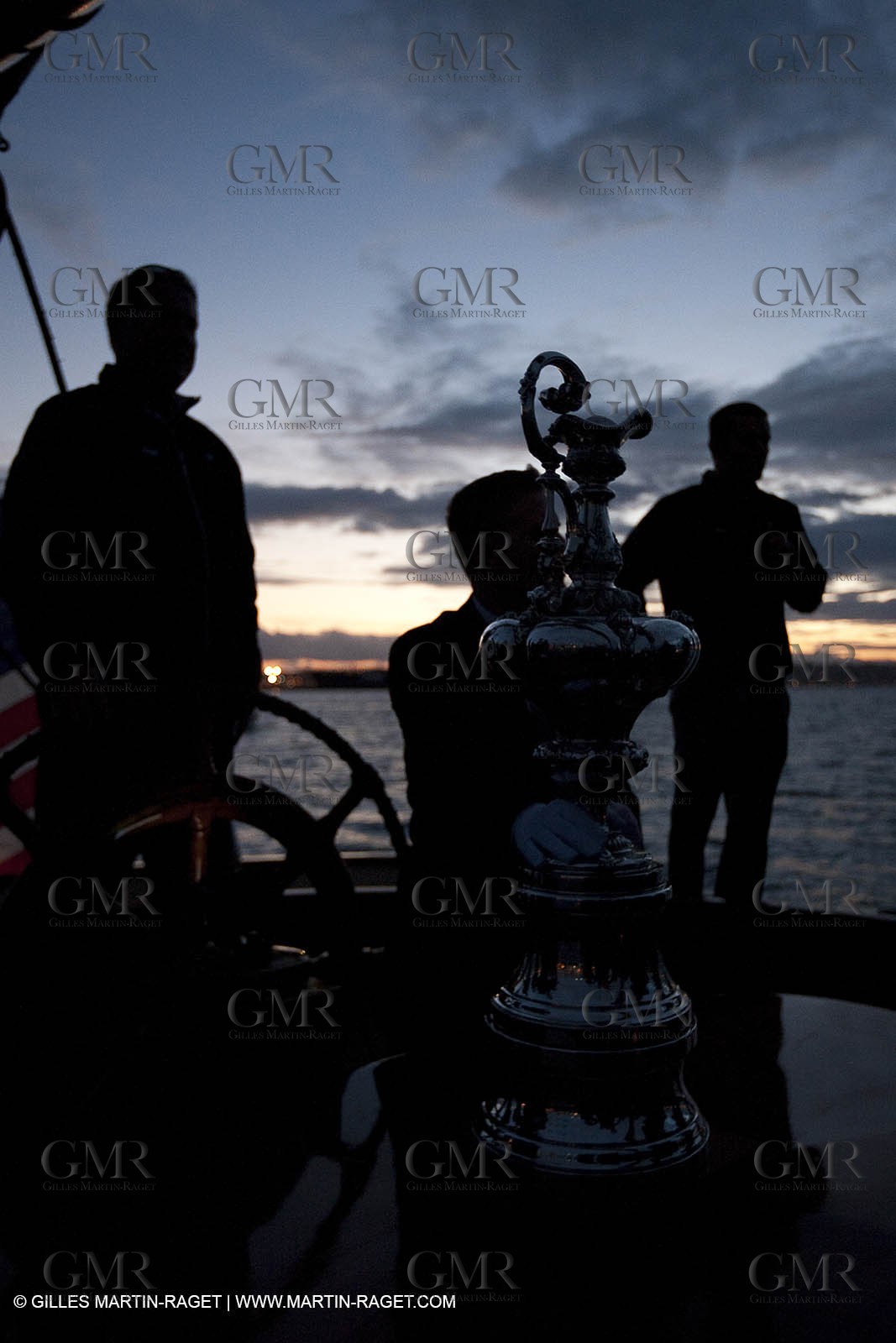 21 02 2010 - Valencia (ESP) - 33rd America's Cup - BMW ORACLE Racing - USA Victory Tour - Day 3 - Cup in San Diego