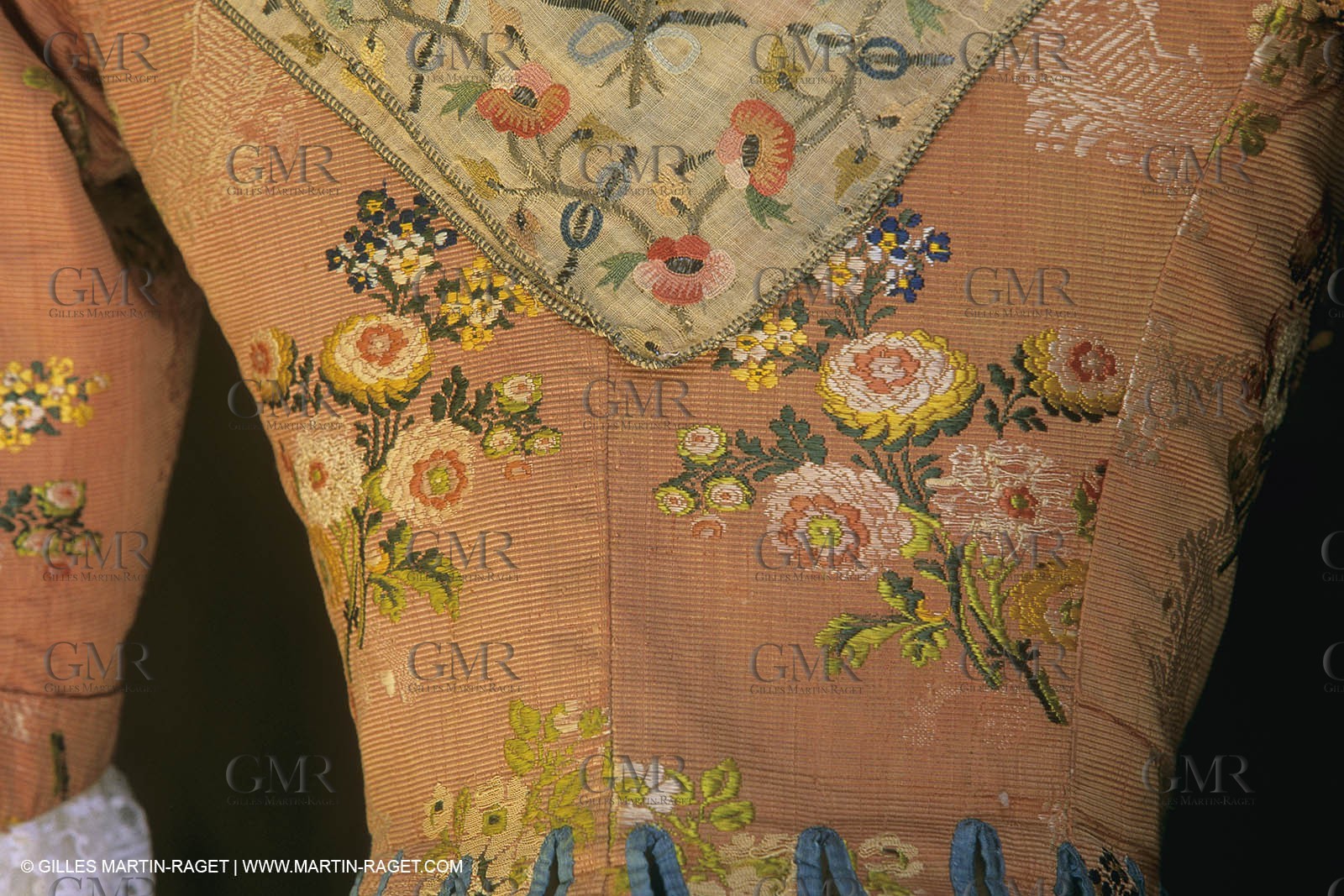 France, Provence, Exposition Costumes de Chateaux