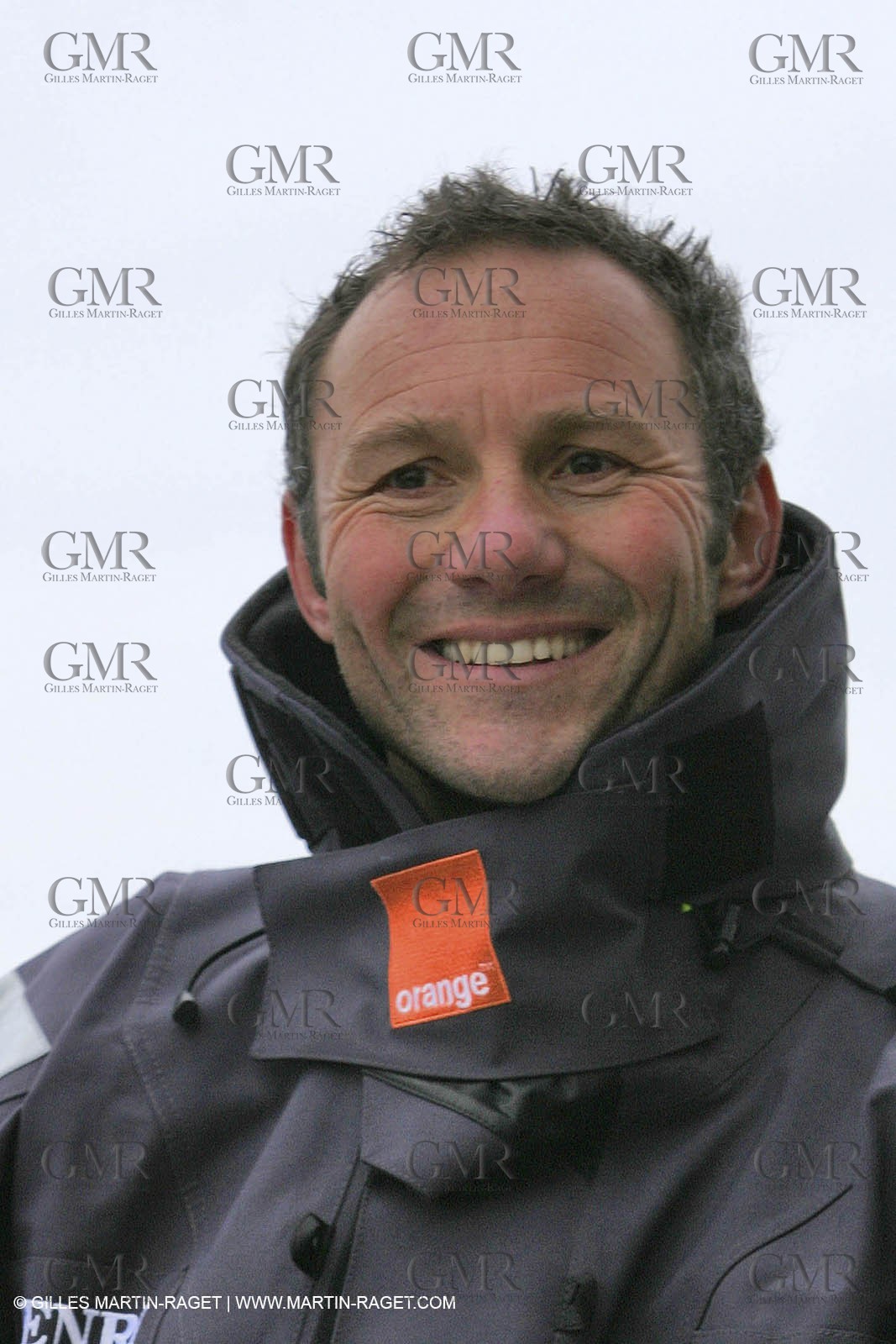 Trophée Jules Verne - Lorient - 30 12 04 - Orange II - Entraînement - A bord - Philippe Péché