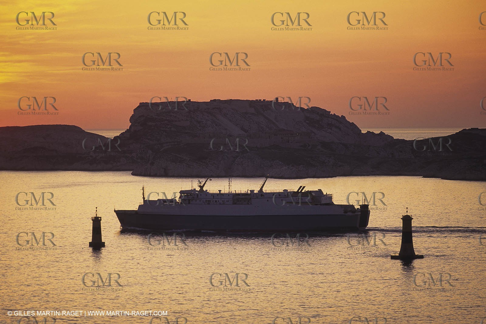 Monde maritime, marine world, Ships at sea, navires en mer