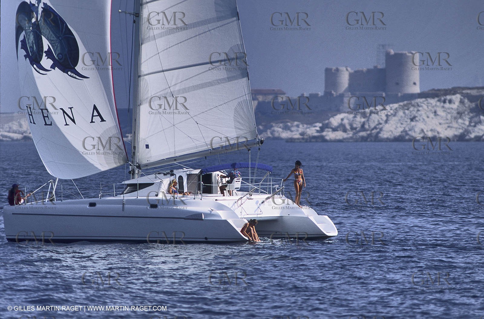 Multicoque sous voile