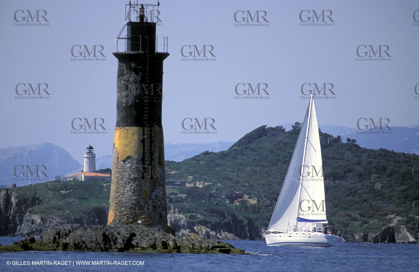 Monocoque de croisiere sous voile