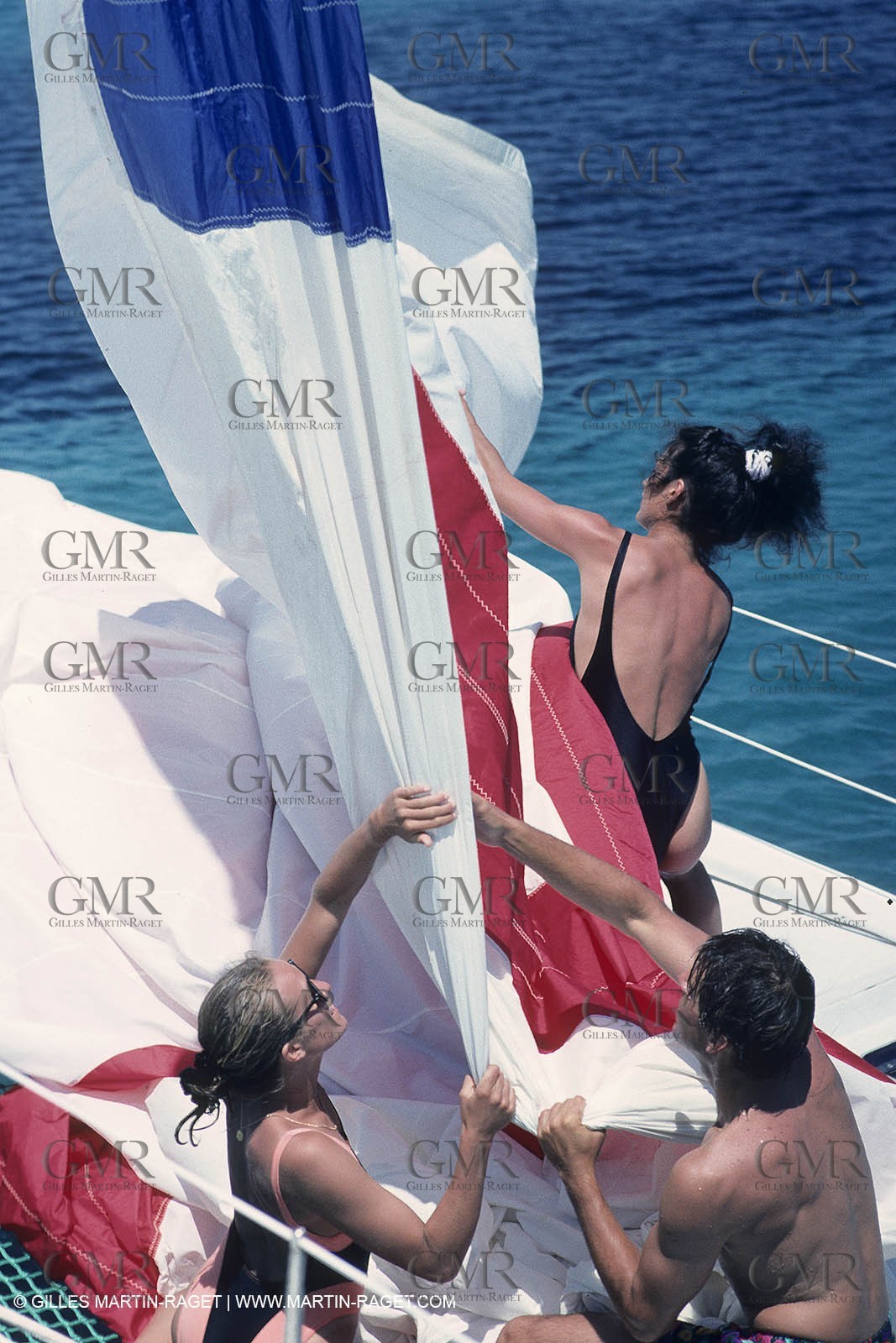 Sailing, cruising, women onboard