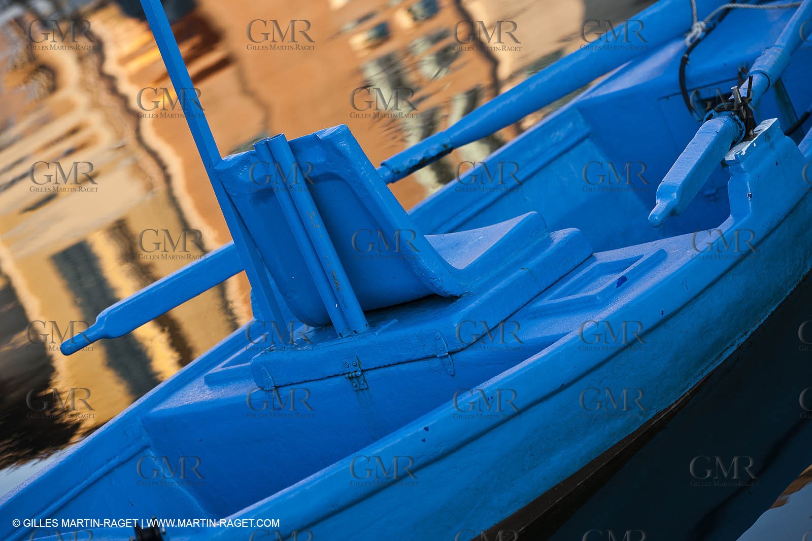 14 03 2012 - Martigues (FRA,13) - neighborhood Le Miroir (the mirror)