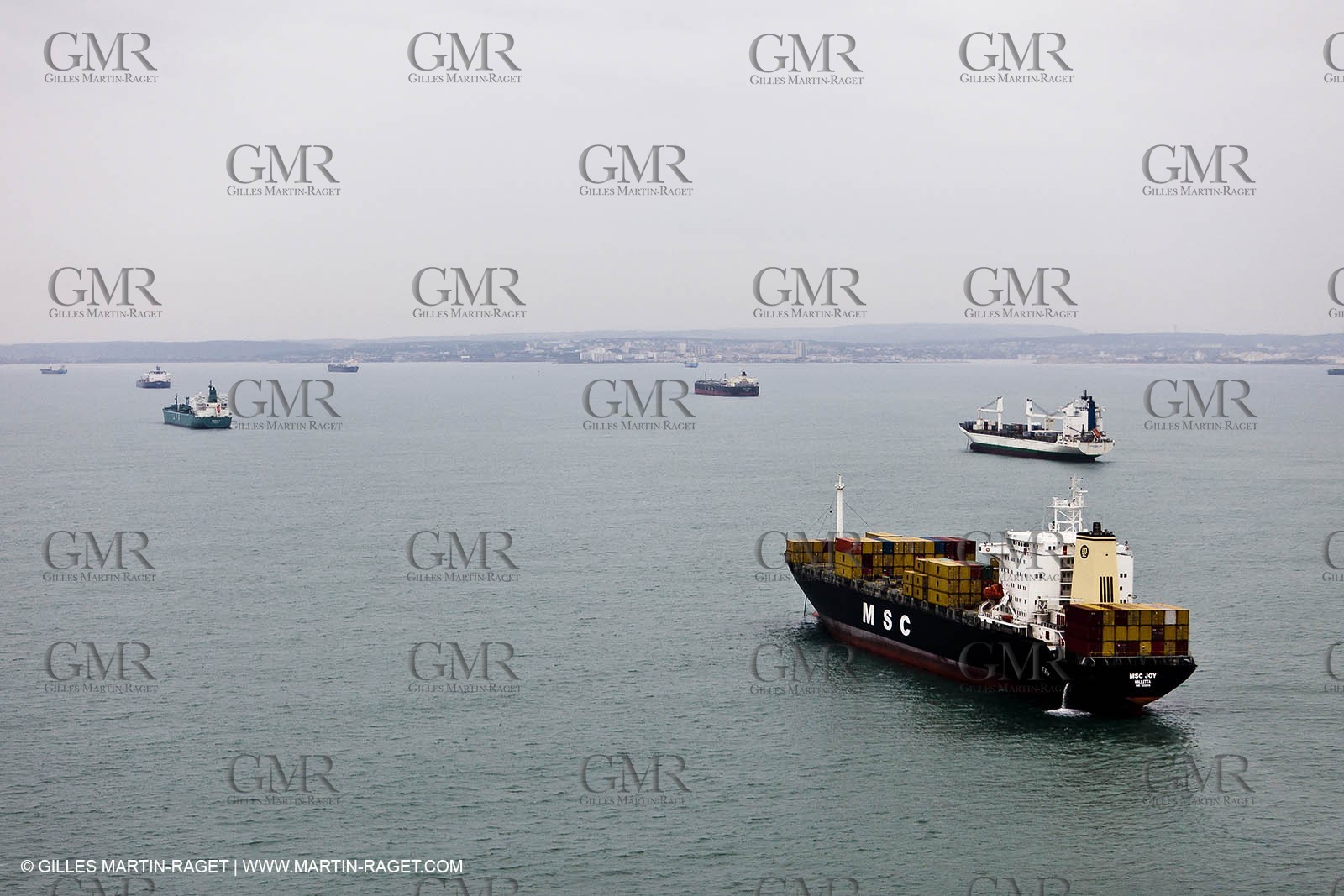 01-11-2010 - FOS (FRA,13) - Grêve du Port Autonome de Marseille - 01 11 2010 - FOS (FRA,13) Commercial Port on strike