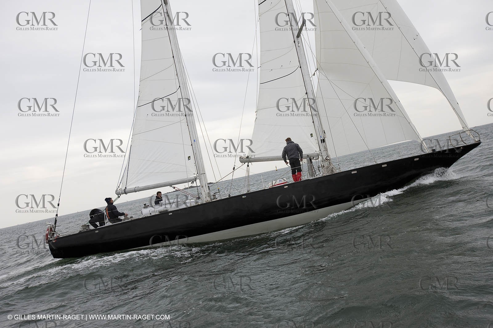 19 05 2010- Lorent- (FRA,56)  -  Pen Duick III