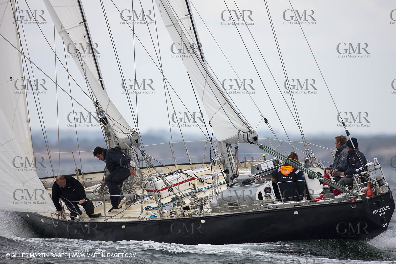 19 05 2010- Lorent- (FRA,56)  -  Pen Duick III