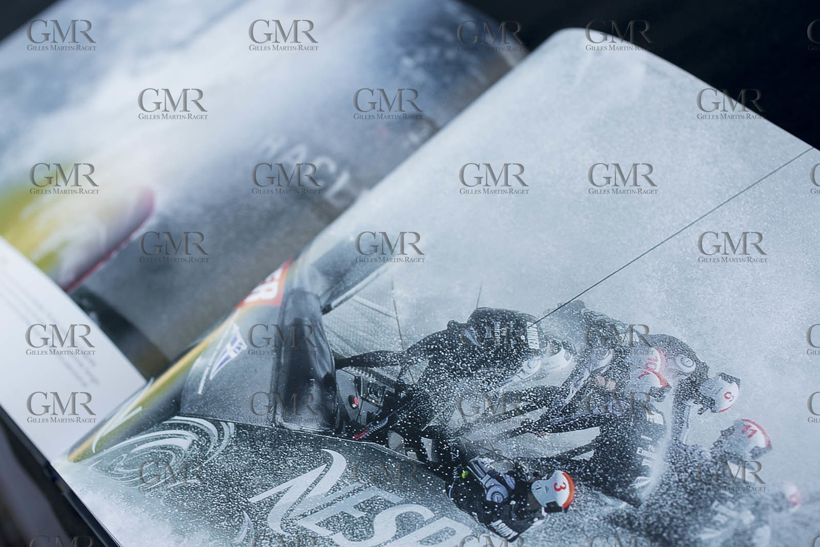 17 août 2014 - Book Vu en Mer (as seen at sea) - Editions du Chêne (Paris, FRA)- Gilles Martin-Raget