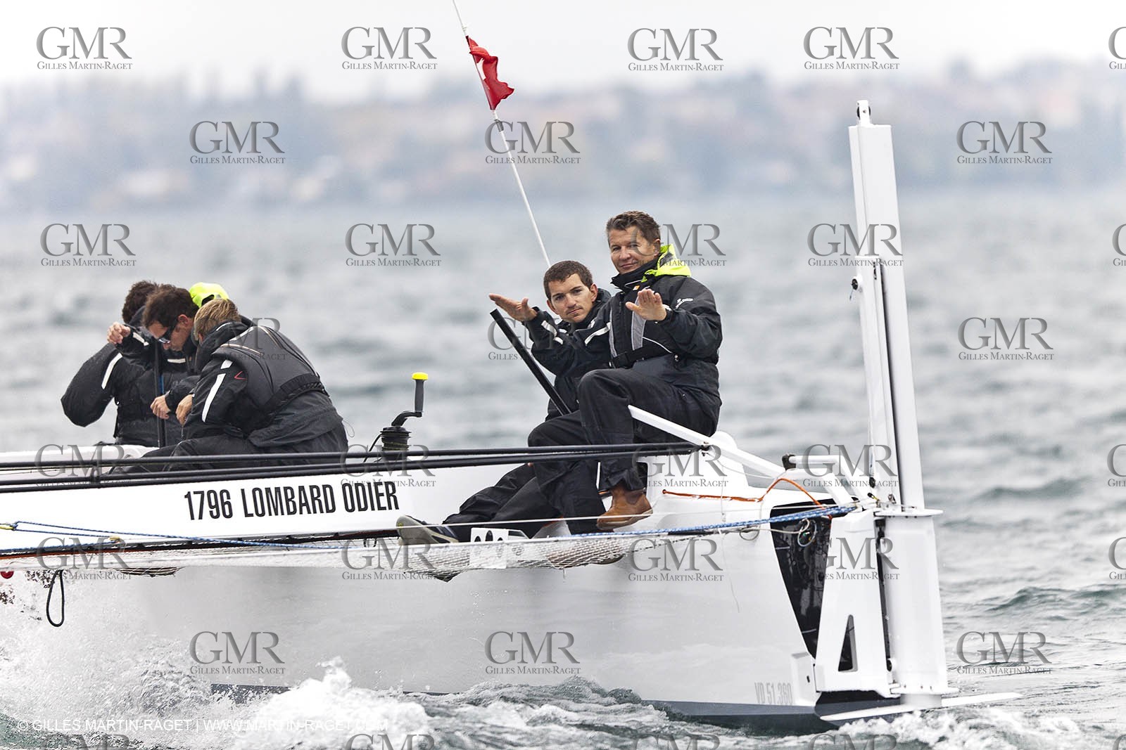 09 10 2010 - Morges (SUI) - L'Hydroptère.CH - 1st sail