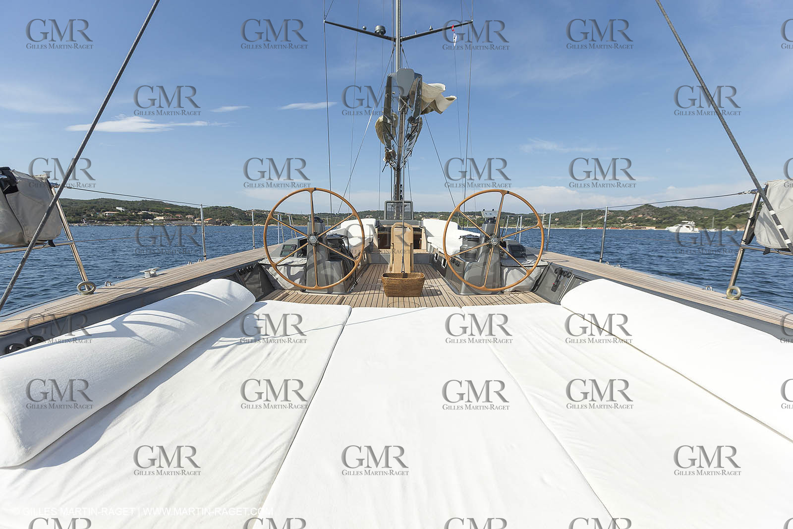 24 07 2016, Bonifacio (FRA), Wally Yachts, J One in cruising mode