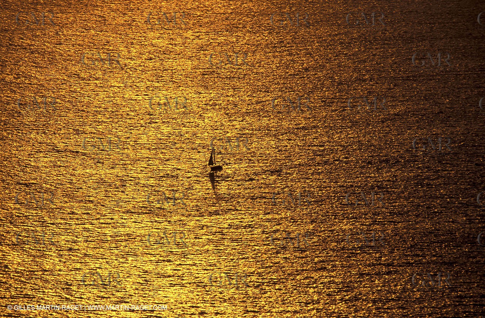 Monocoque de croisiere sous voile
