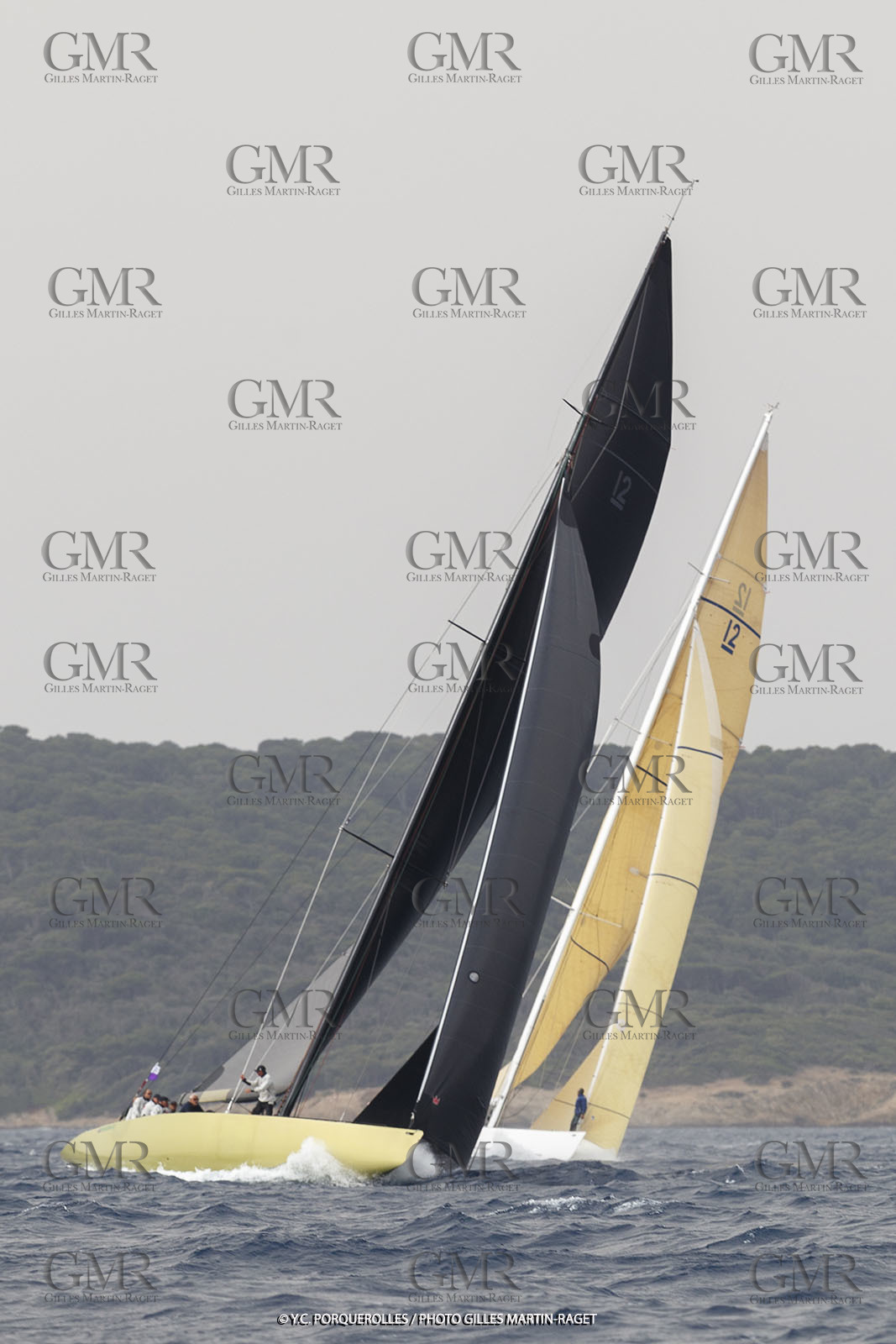 19 06 2024, Porquerolles Island (FRA), Championnat du monde des 12 m JI 2024, Race Day 1