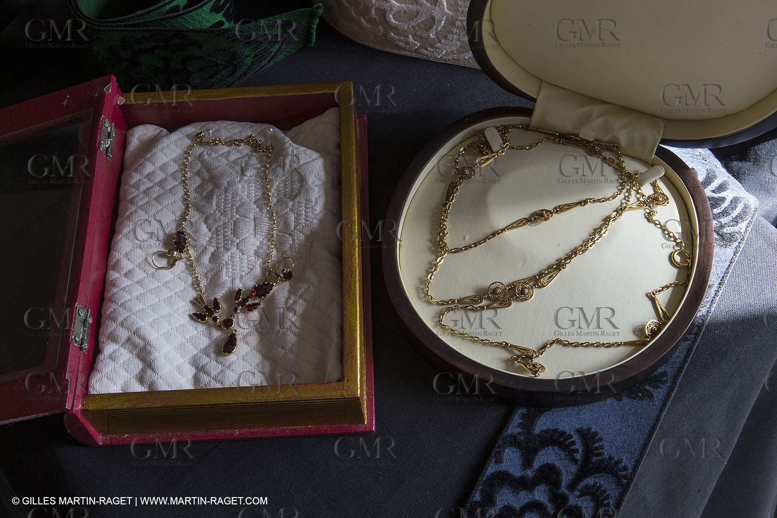 02 06 2014, ARles (FRA,13) Queen of arles Jewelry handover