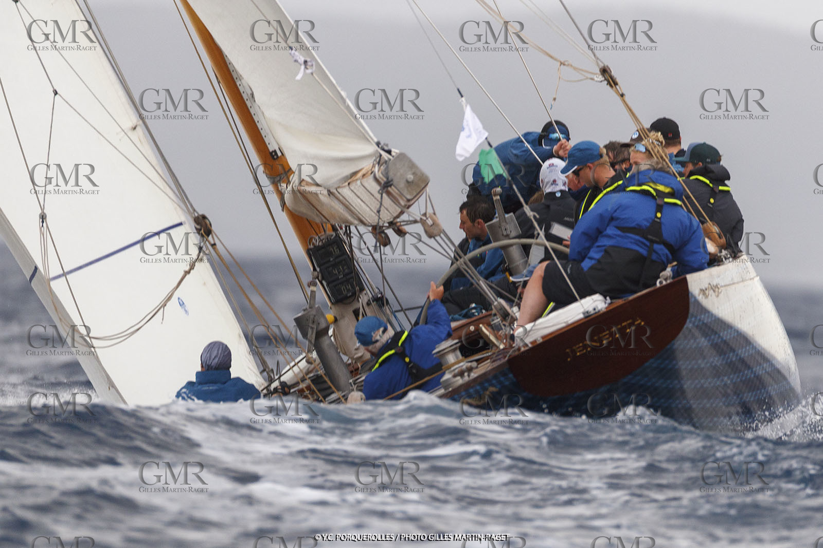 19 06 2024, Porquerolles Island (FRA), Championnat du monde des 12 m JI 2024, Race Day 1