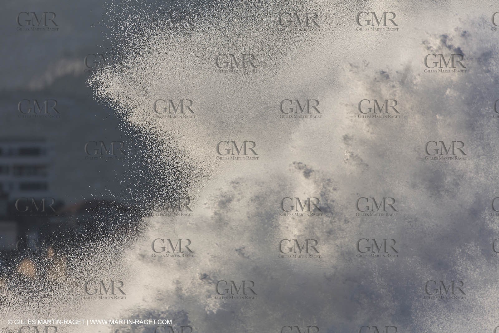14 03 13 - Marseille (FRA) - Tempête de Mistral