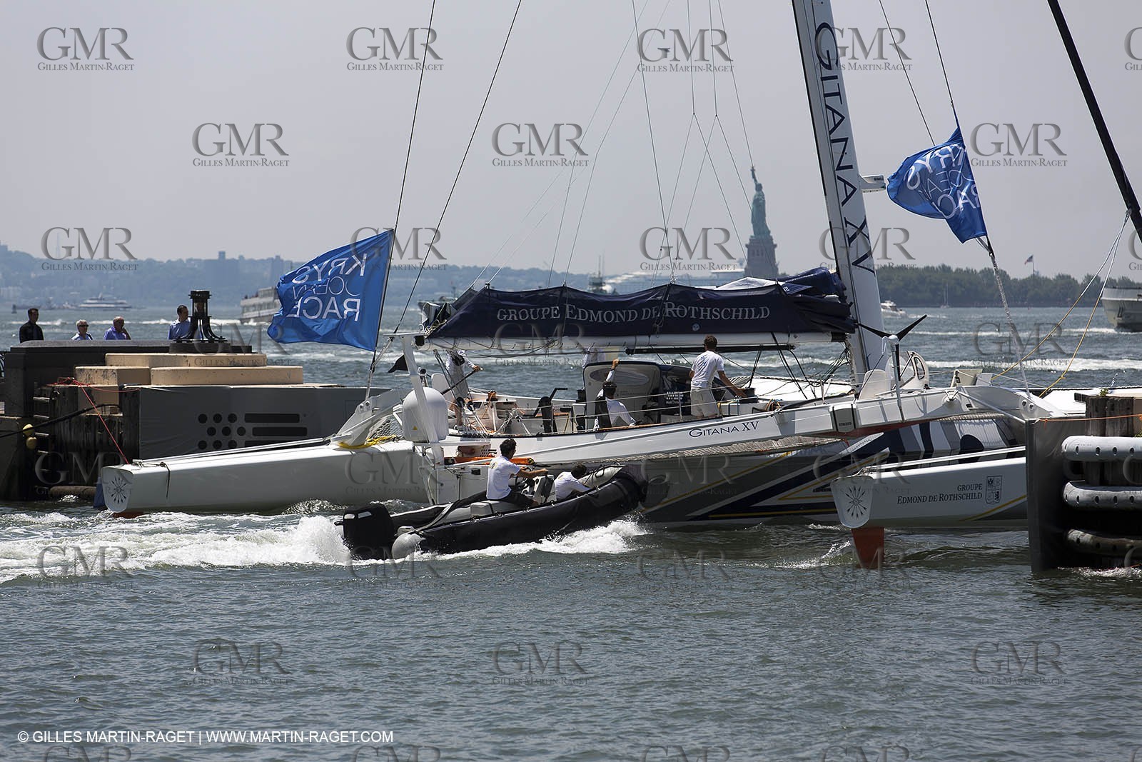 05 07 2012 - New York (USA) - Ocean Krys Race - Speed runs in fornt of NY city