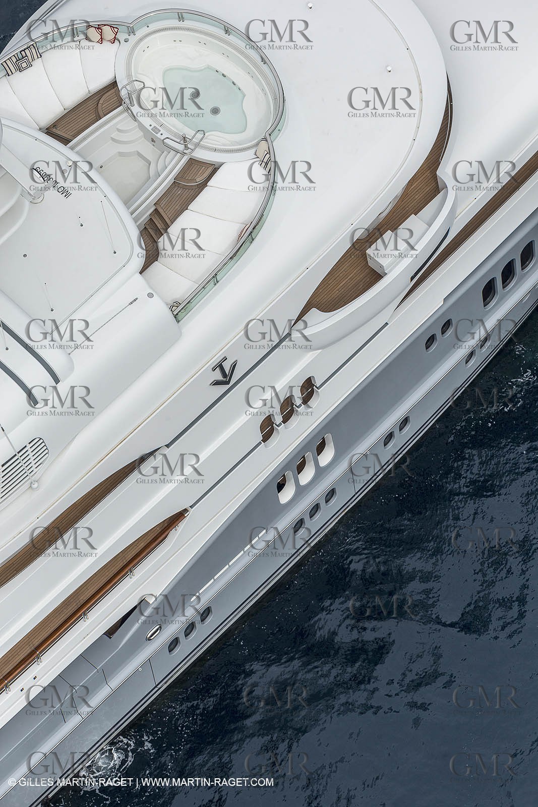 21 09 2014 - Cannes (FRA,83), Motor yacht TV