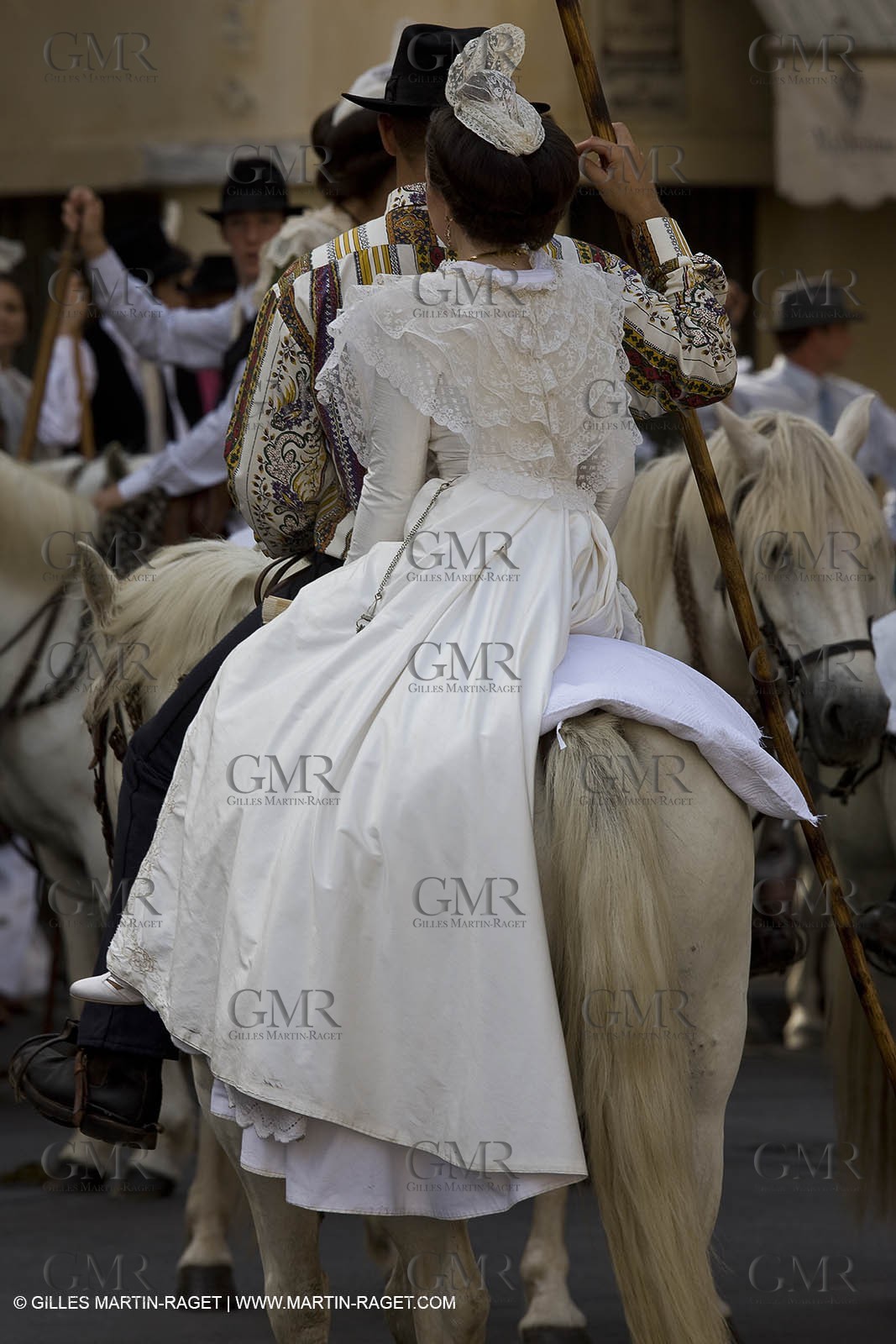 06 07 08 - Arles (FRA, 13) - Traditional costume of Arles fest