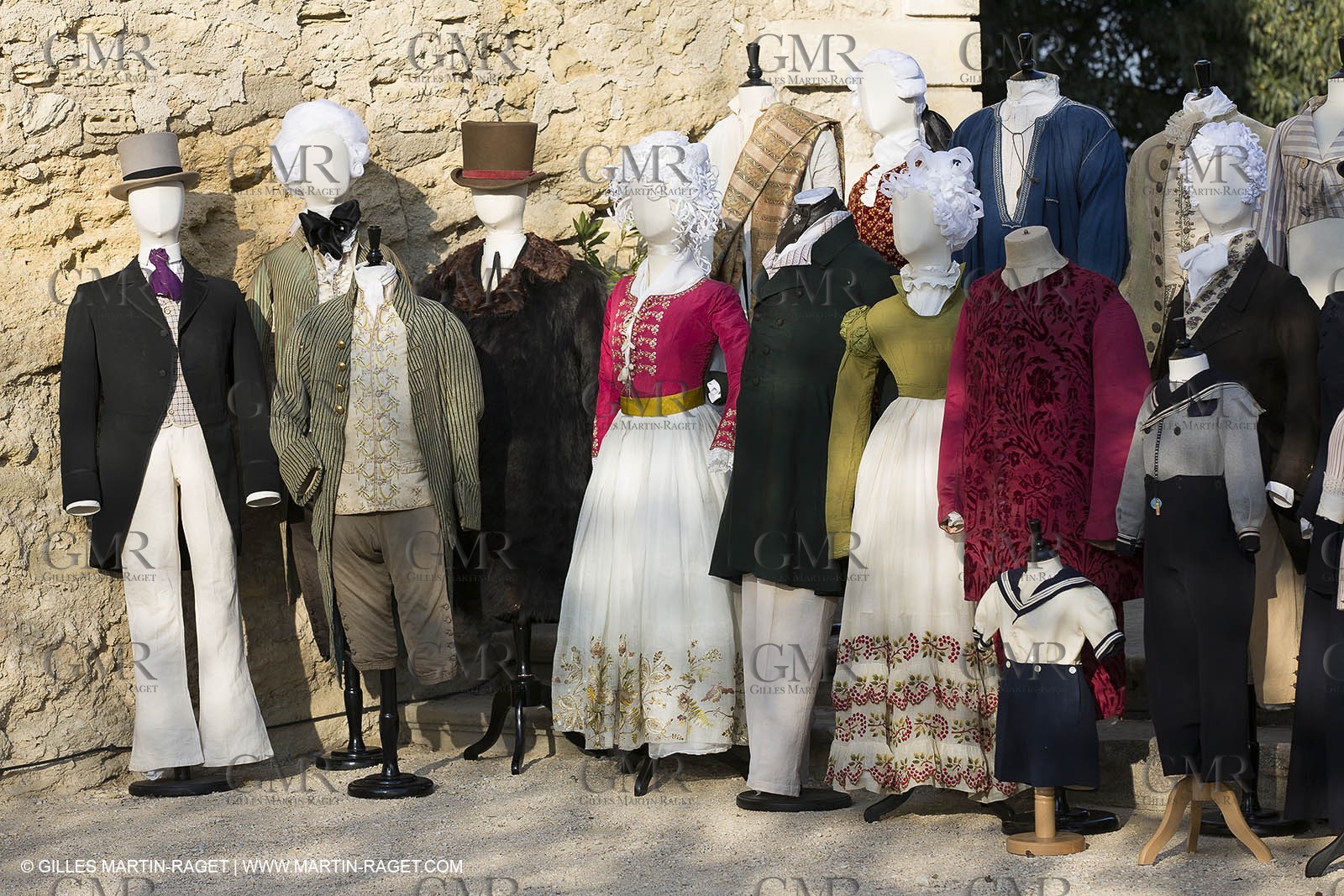 31 10 2013 - Ansouis (FRA,84) - Ansouis castle - Costumes of the exhibit Men costumes