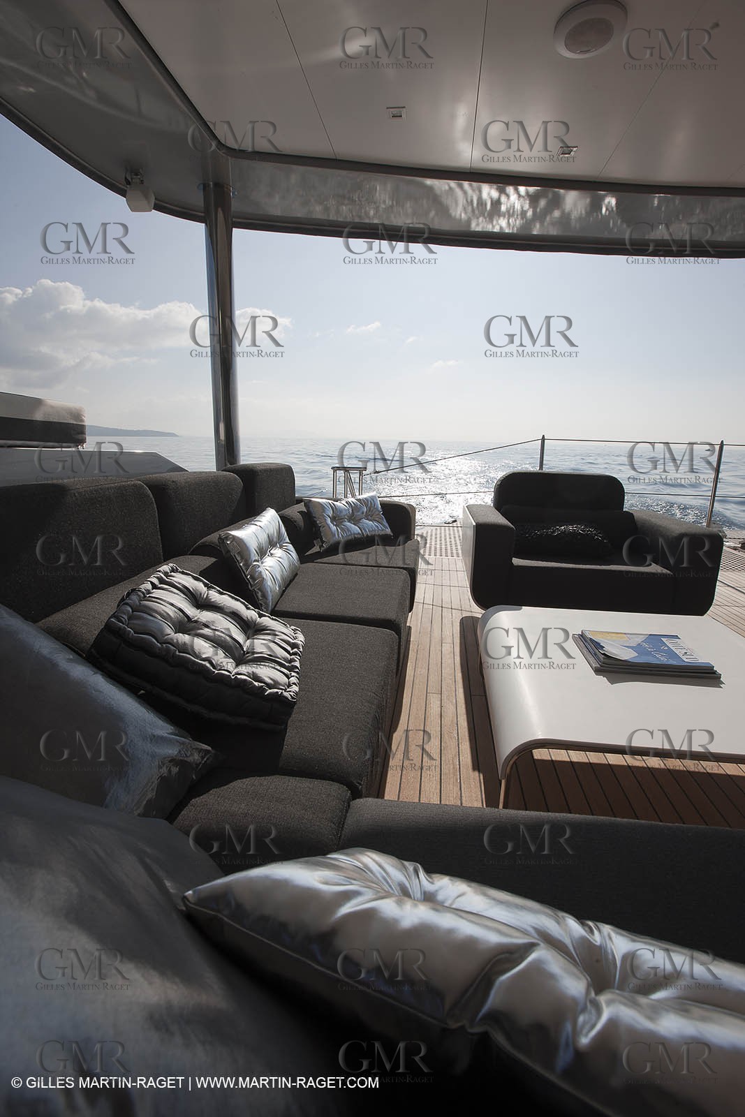 25 02 2011 - La Ciotat (FRA,13) - Super Yachts - Chantier H2X - Cartouche