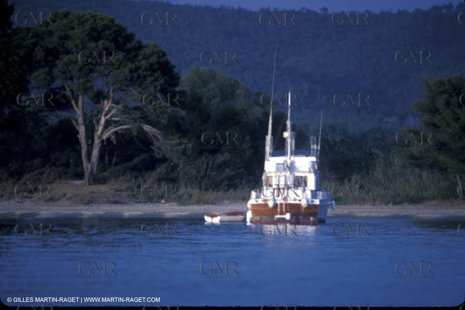 Motor boat mooring