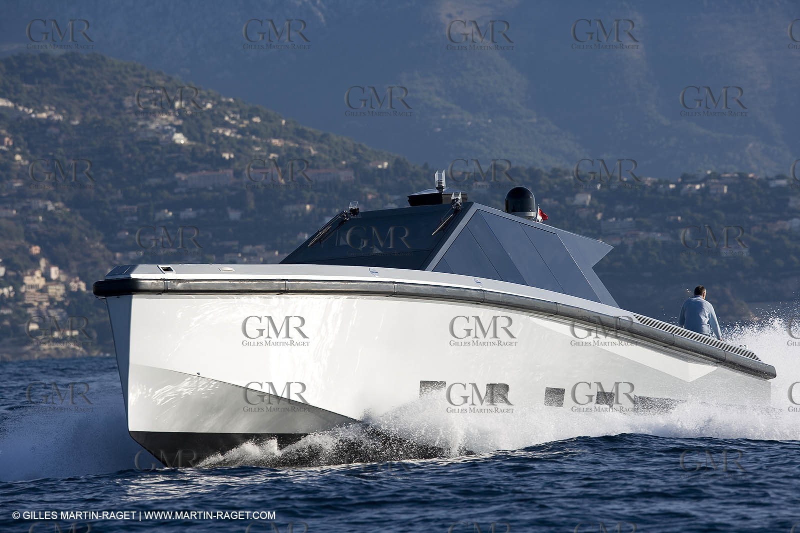 29 09 2007 - St Jean Cap Ferrat - Wally Yachts - Wally Power 70 - Lau Lau