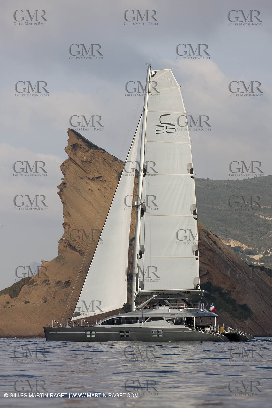 25 02 2011 - La Ciotat (FRA,13) - Super Yachts - Chantier H2X - Cartouche