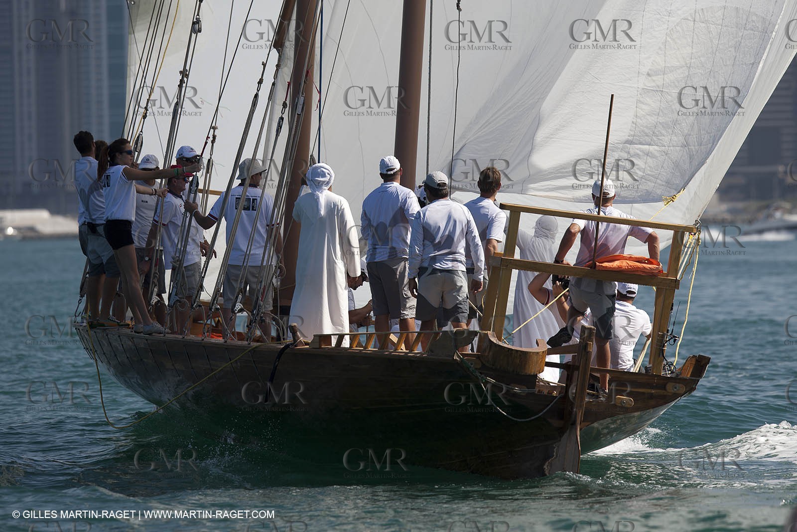 20 11 2010 - Dubai (UAE) - Dubai Louis Vuitton Trophy - Traditionnal dhow races for competing teams