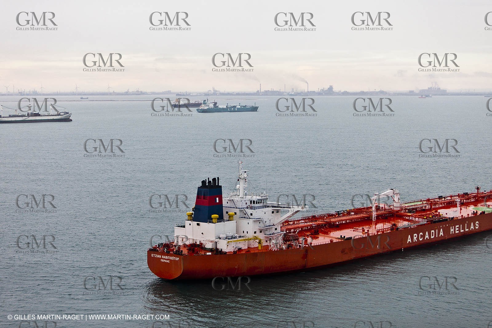 01-11-2010 - FOS (FRA,13) - Grêve du Port Autonome de Marseille - 01 11 2010 - FOS (FRA,13) Commercial Port on strike