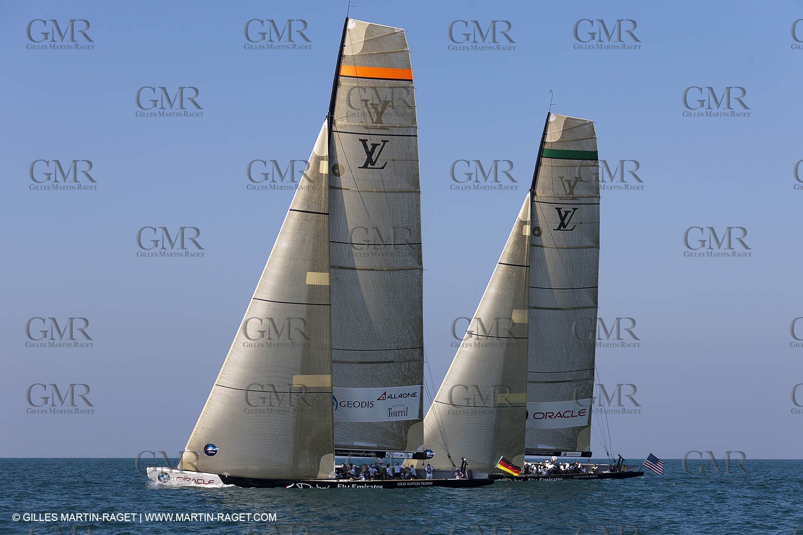 26 11 2010 - Dubai (UAE) - Dubai Louis Vuitton Trophy -1 2 final - BMW ORACLE Racing Vs All4One