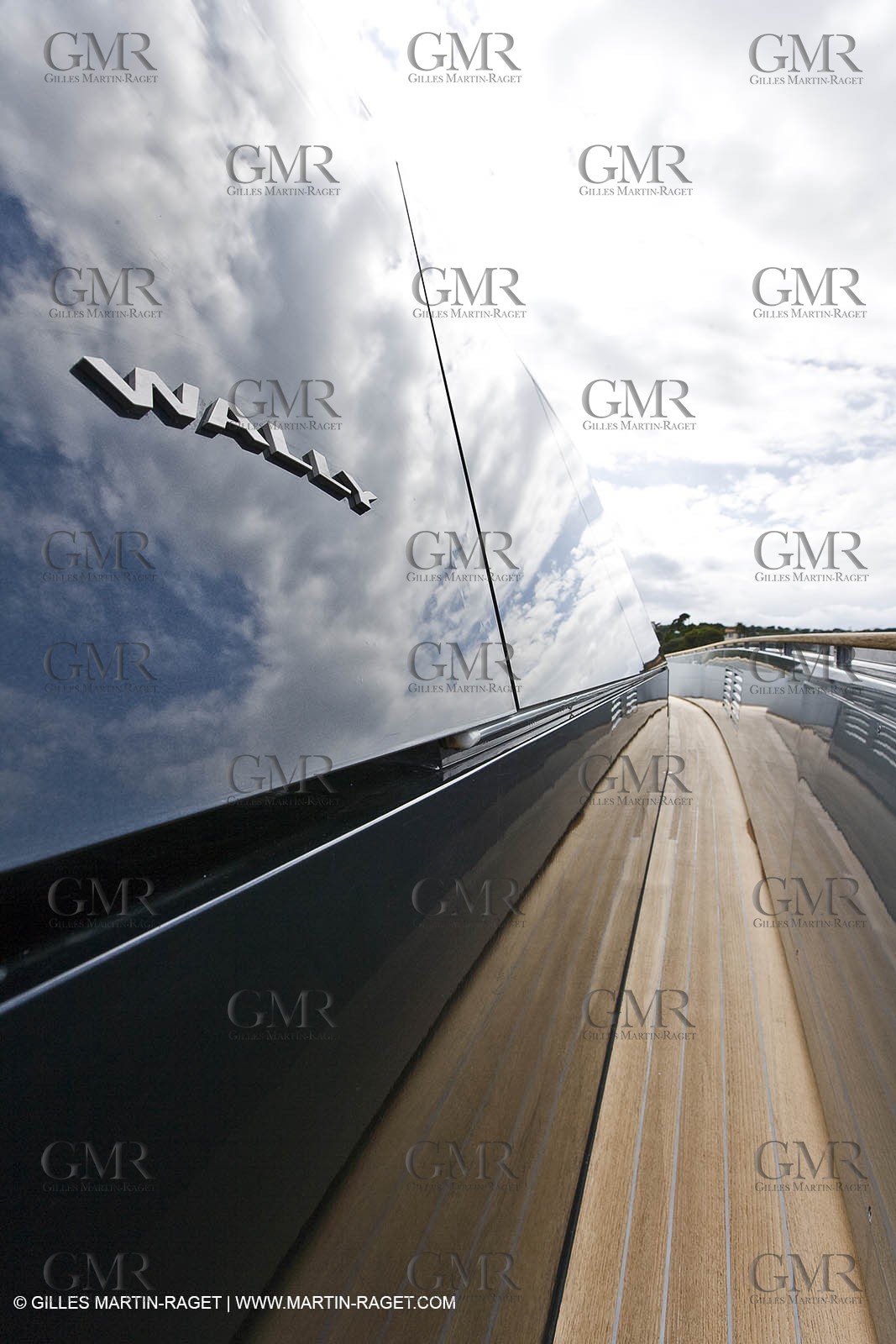 29 09 2007 - St Jean Cap Ferrat - Wally Yachts - Wally Power 70 - Lau Lau