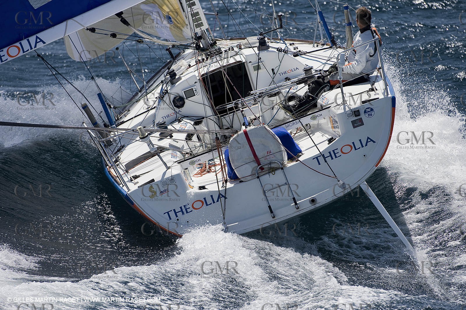 06-26-2007 - FIGARO II - THEOLIA - Skipper : Robert Nagy - Training off Marseille (south France) with strong wind conditions