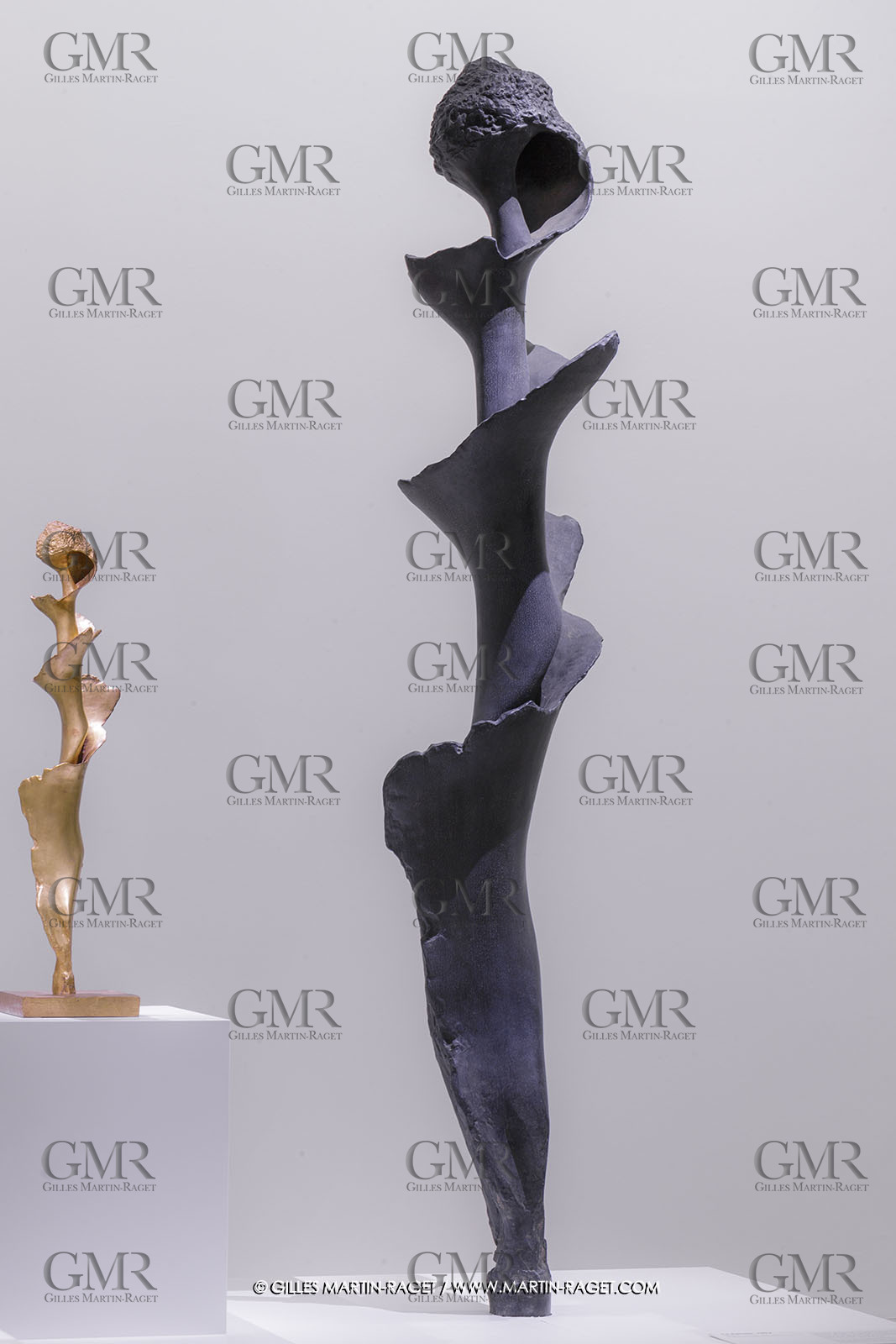 02 05 2023, Paris (FRA), oeuvre de Germaine Richier, Exposition Centre Pompidou 2023, de g. à d. : La Vrille 1956 ; La Spirale 1957