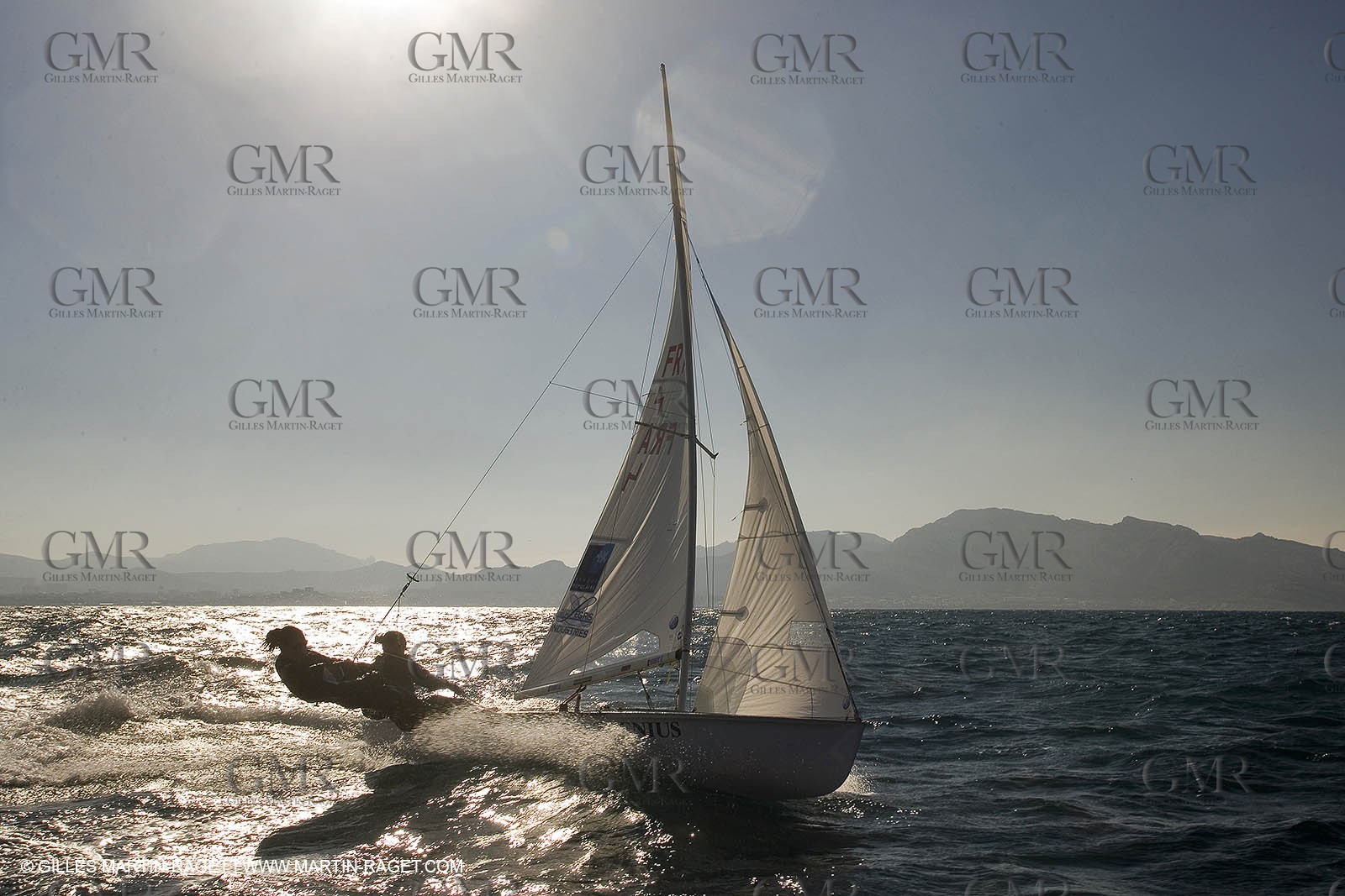 Ingrid Petit-Jean et Nadège Douroux - Deriveur - Olympisme - 470 - Entrainements dans la brise à Marseille
