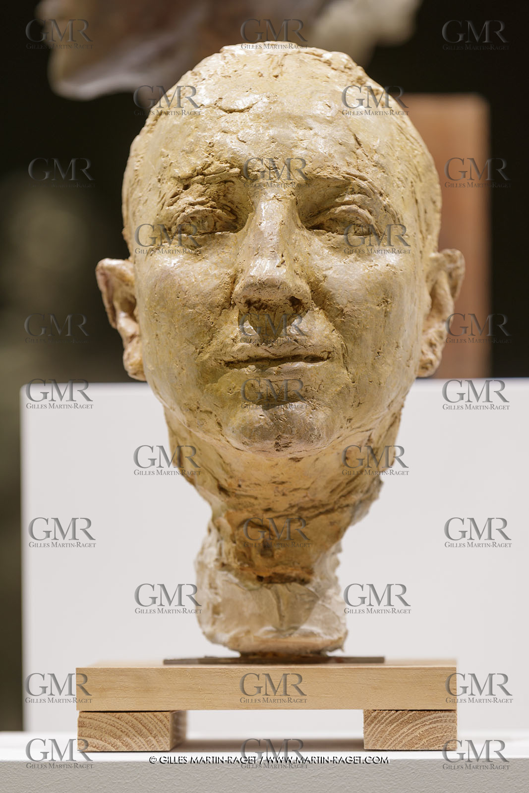 02 05 2023, Paris (FRA), oeuvre de Germaine Richier, Exposition Centre Pompidou 2023,  Buste n° 22, Fernand Fleuret, 1935-1937, plâtre original patiné, 31,5 x 20 x 25 cm, Collection particulière