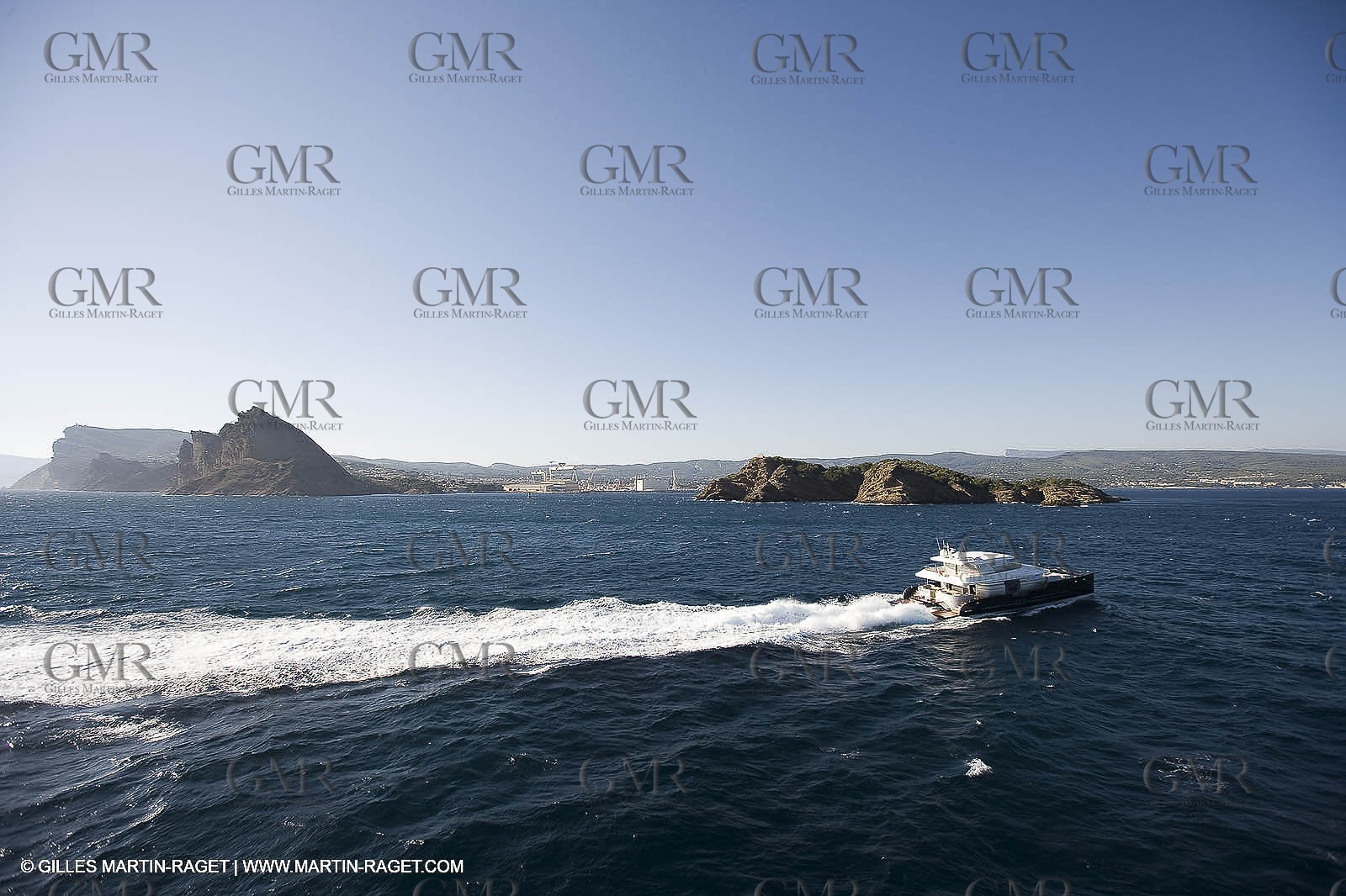 13-07-07 - La Ciotat (FRANCE) - MotorYacht - Chantier H2X