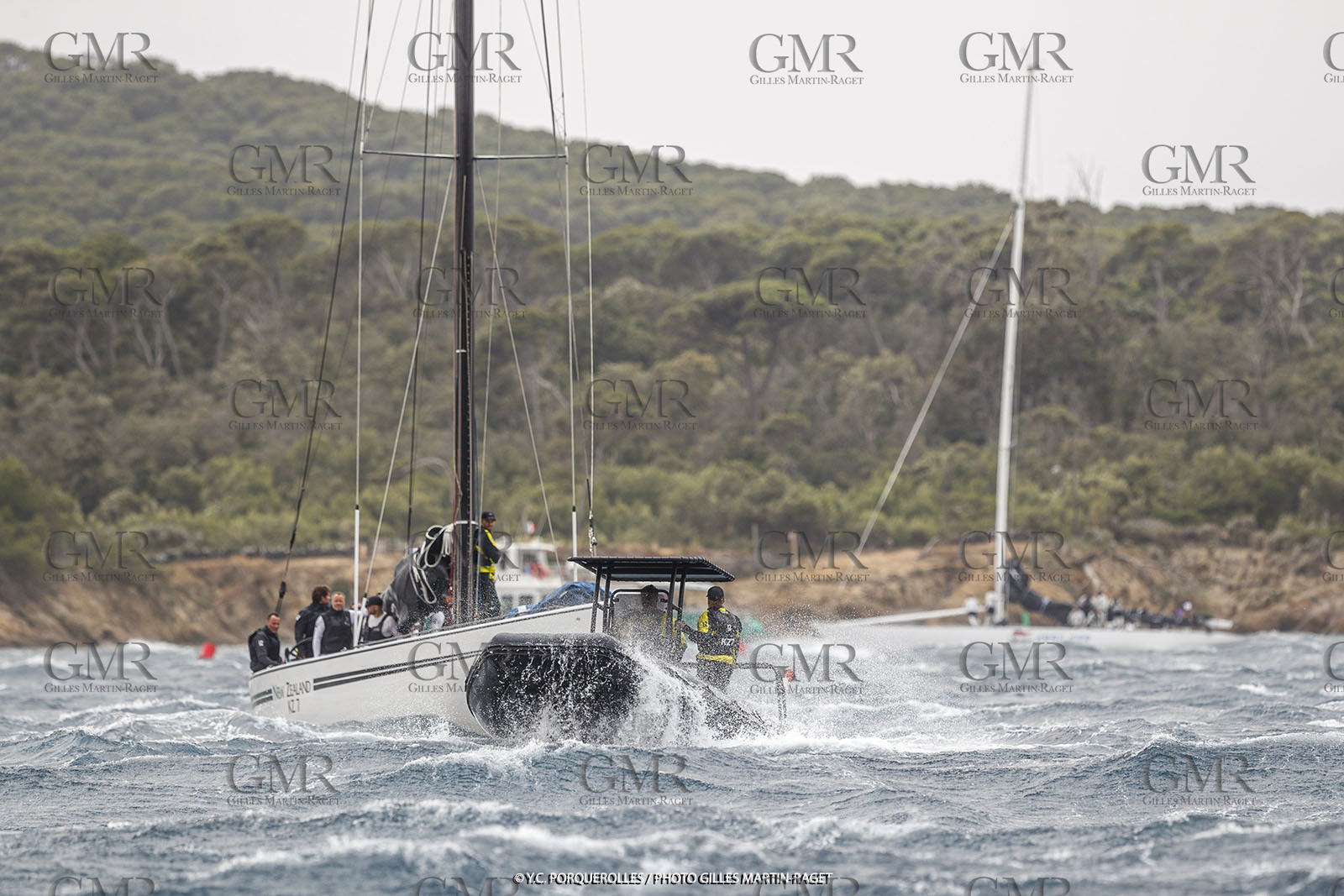 19 06 2024, Porquerolles Island (FRA), Championnat du monde des 12 m JI 2024, Race Day 1