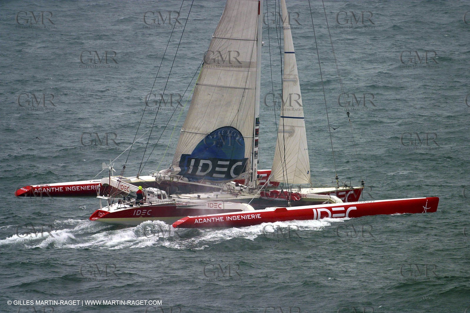 Record autour du monde solo - Idec - Francis Joyon - Arrivée à Brest