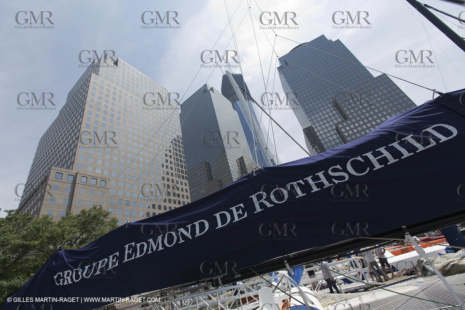 05 07 2012 - New York (USA) - Ocean Krys Race - Speed runs in fornt of NY city