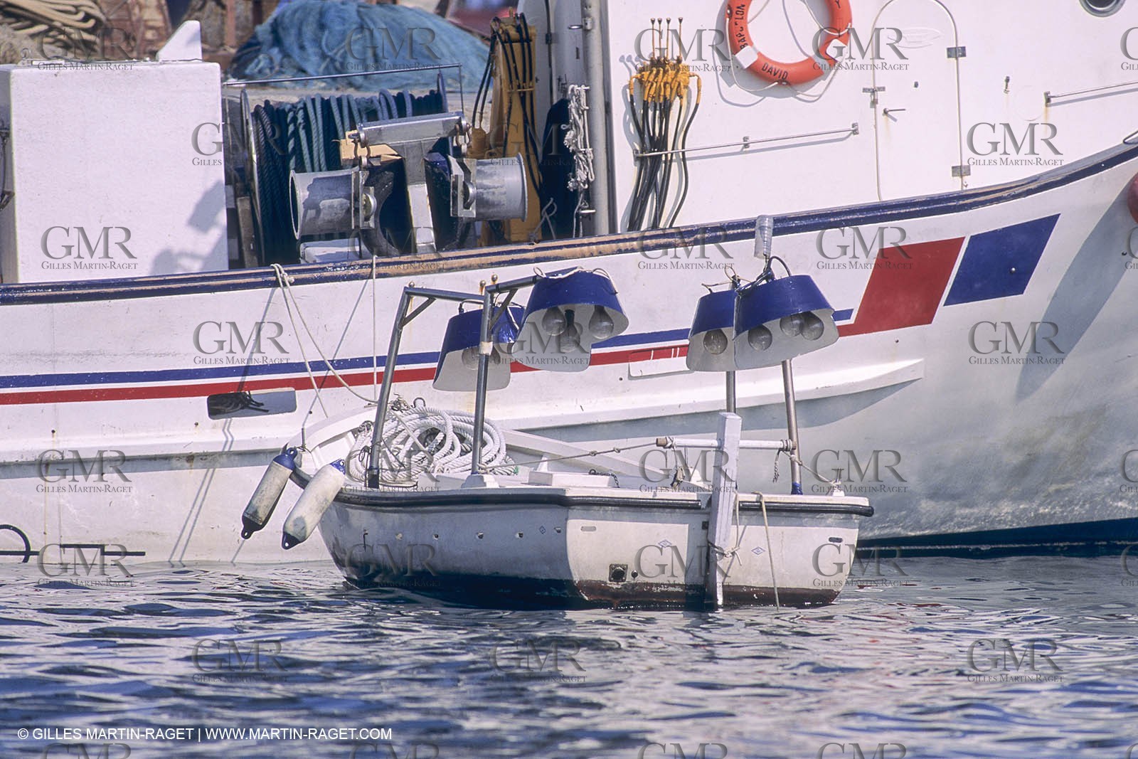 Monde maritime, Pêche, pêcheurs, bateaux de pêche, Marine world, fishing, fishermen, fishing boats