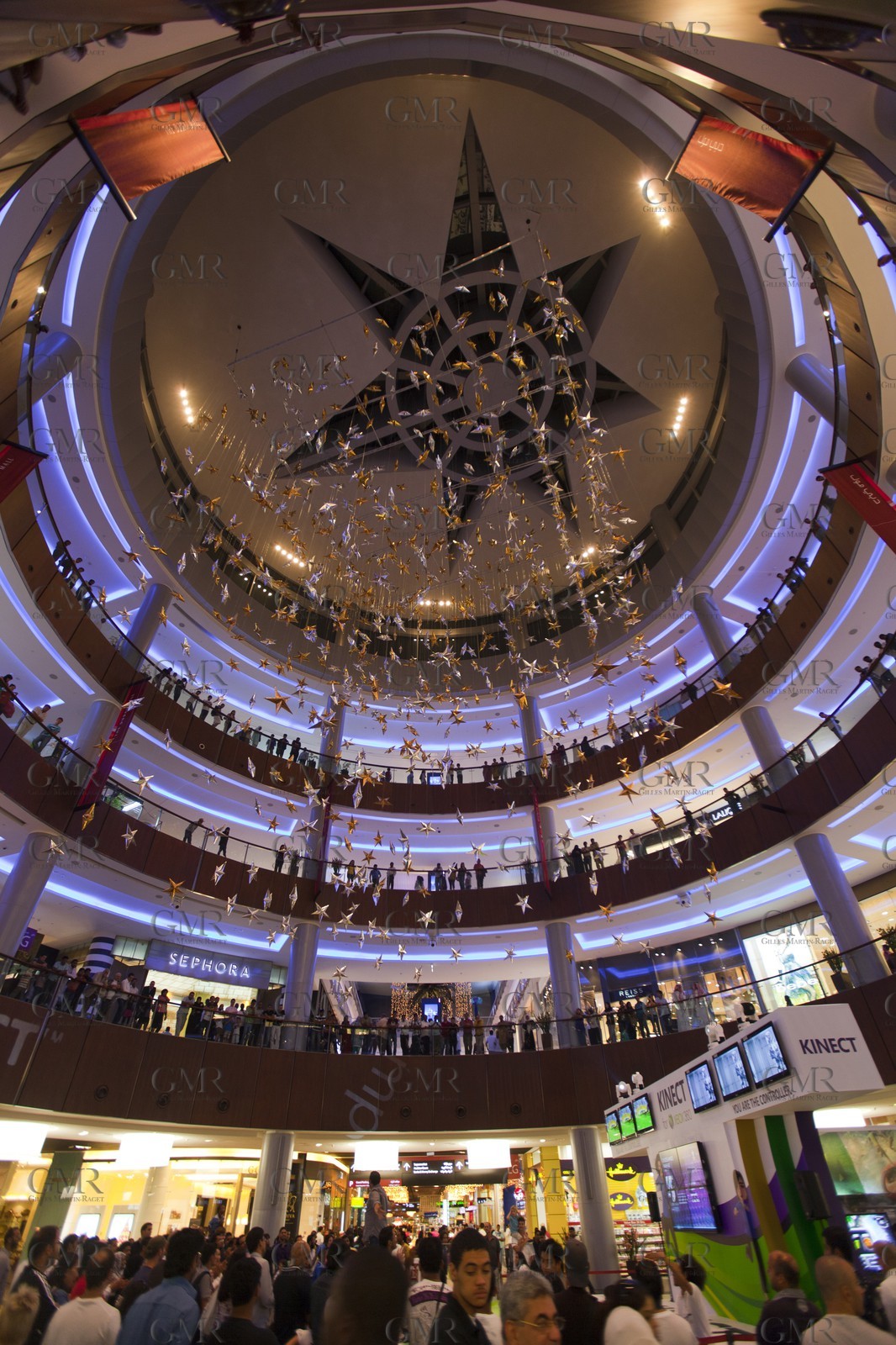 21 11 2010 - Dubai (UAE) - Dubai - The Mall