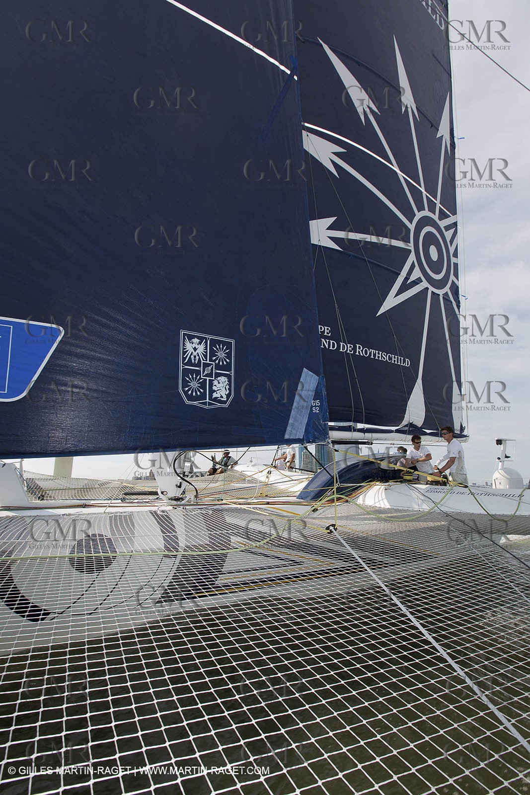 05 07 2012 - New York (USA) - Ocean Krys Race - Speed runs in fornt of NY city