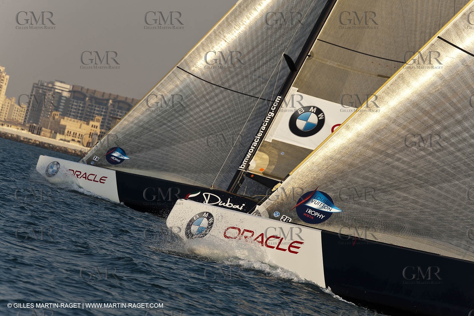 22 11 2010 - Dubai (UAE) - Dubai Louis Vuitton Trophy -  Round 2 - BMW ORACLE Racing Vs Emirates Team New Zealand