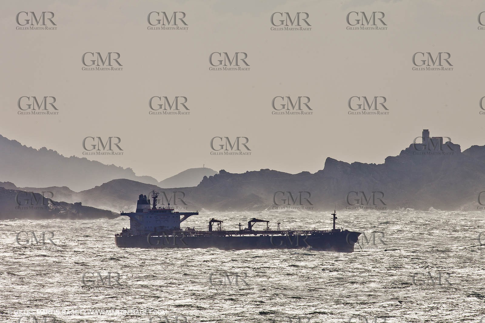 25 10 2010 - Marseille (FRA,13) - Ships at the mooring due to a strike of the harbour staff