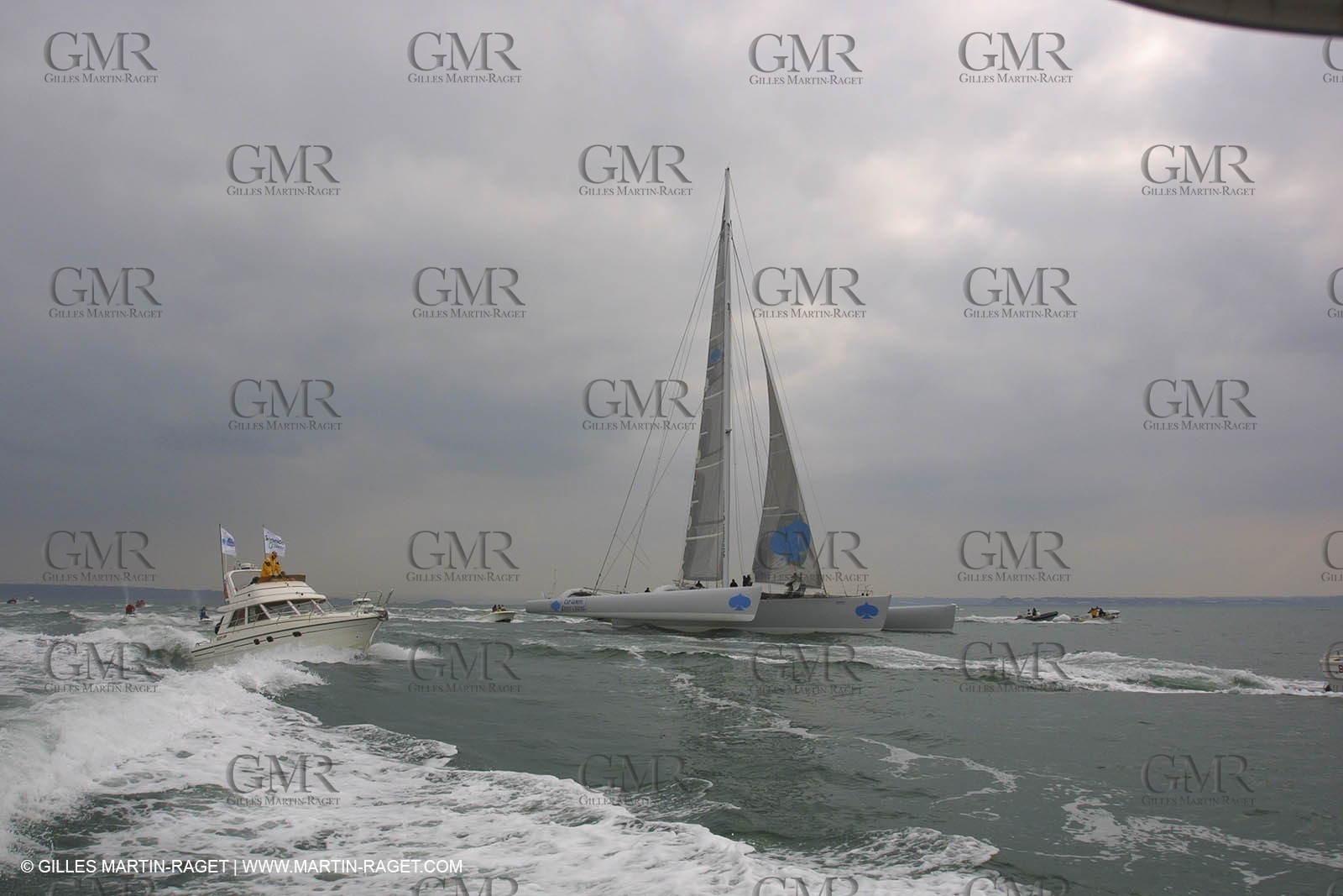 Geronimo - Jules Verne Trophy 2001 start - Brest